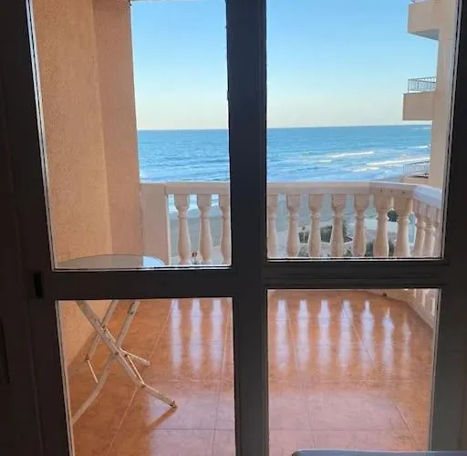 Apartment Estudio Con Piscina En 1ª Linea La Manga del Mar Menor